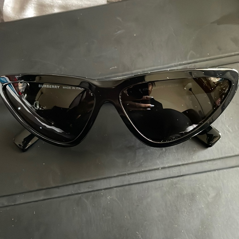 Burberry sunglasses